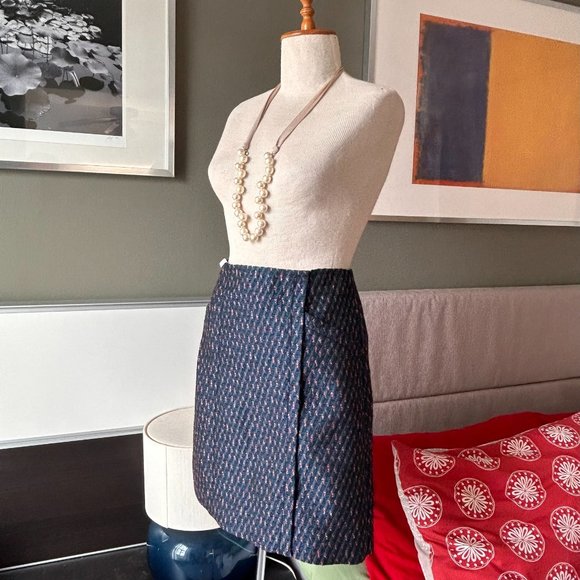 / Ann Taylor LOFT Jacquard Short Skirt Criss Cross Pattern Wool Blend NWOT US 2 - Picture 3 of 8